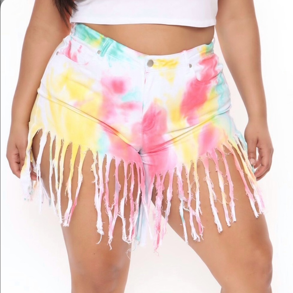 Plus size Tye dye fringe shorts